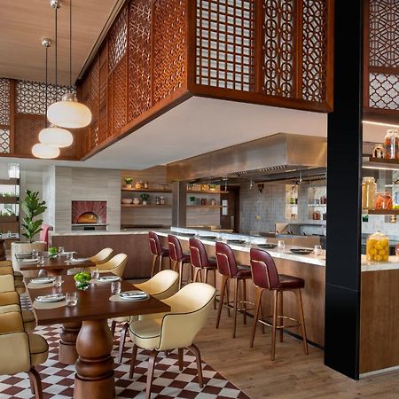Abesq Doha Hotel And Residences, An Ihg Hotel 외부 사진 The Kitchen at The Westin Dubai