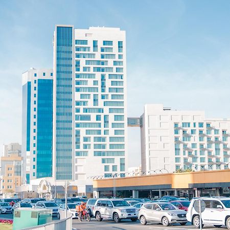 Abesq Doha Hotel And Residences, An Ihg Hotel 외부 사진 Al-Emarat Hospital