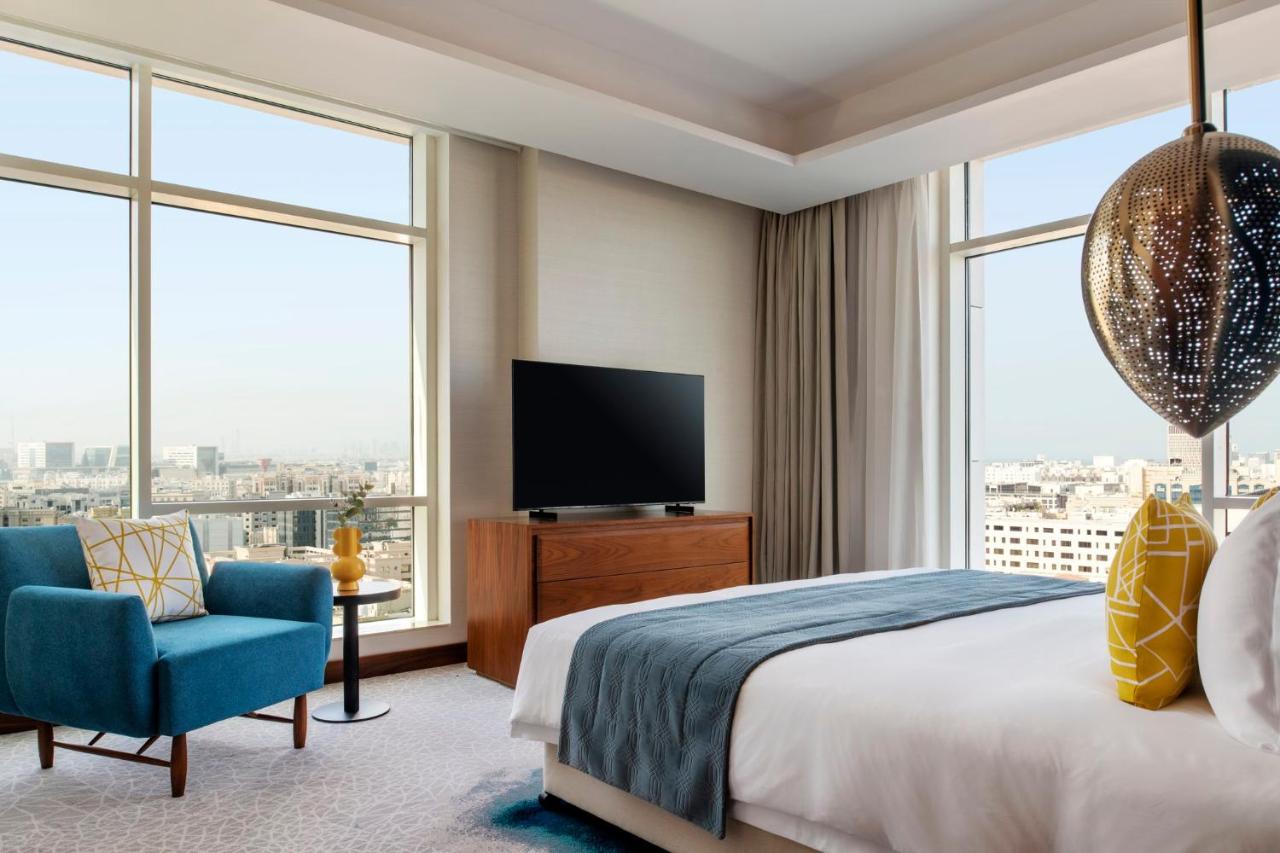Abesq Doha Hotel And Residences, An Ihg Hotel 외부 사진 A bedroom at the hotel