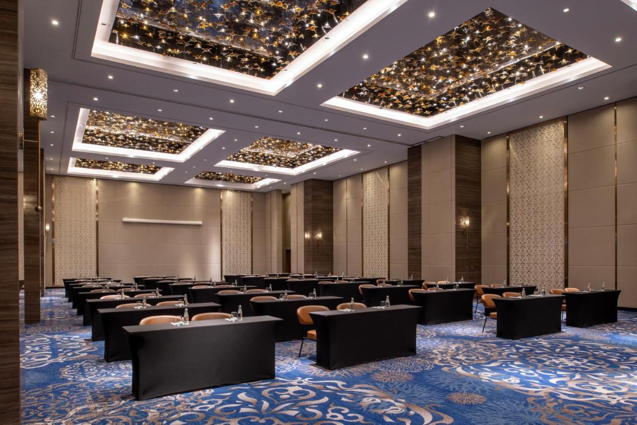 Abesq Doha Hotel And Residences, An Ihg Hotel 외부 사진 The ballroom