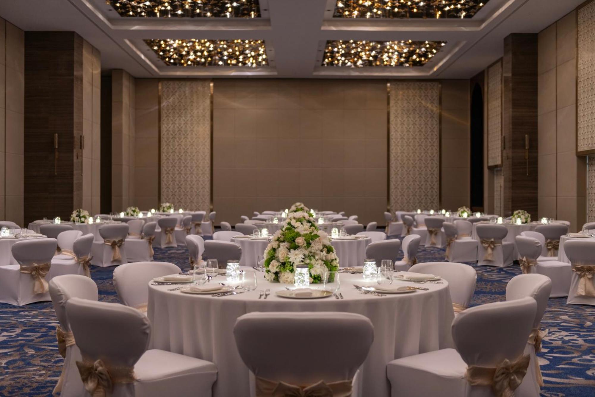 Abesq Doha Hotel And Residences, An Ihg Hotel 외부 사진 The Grand Ballroom
