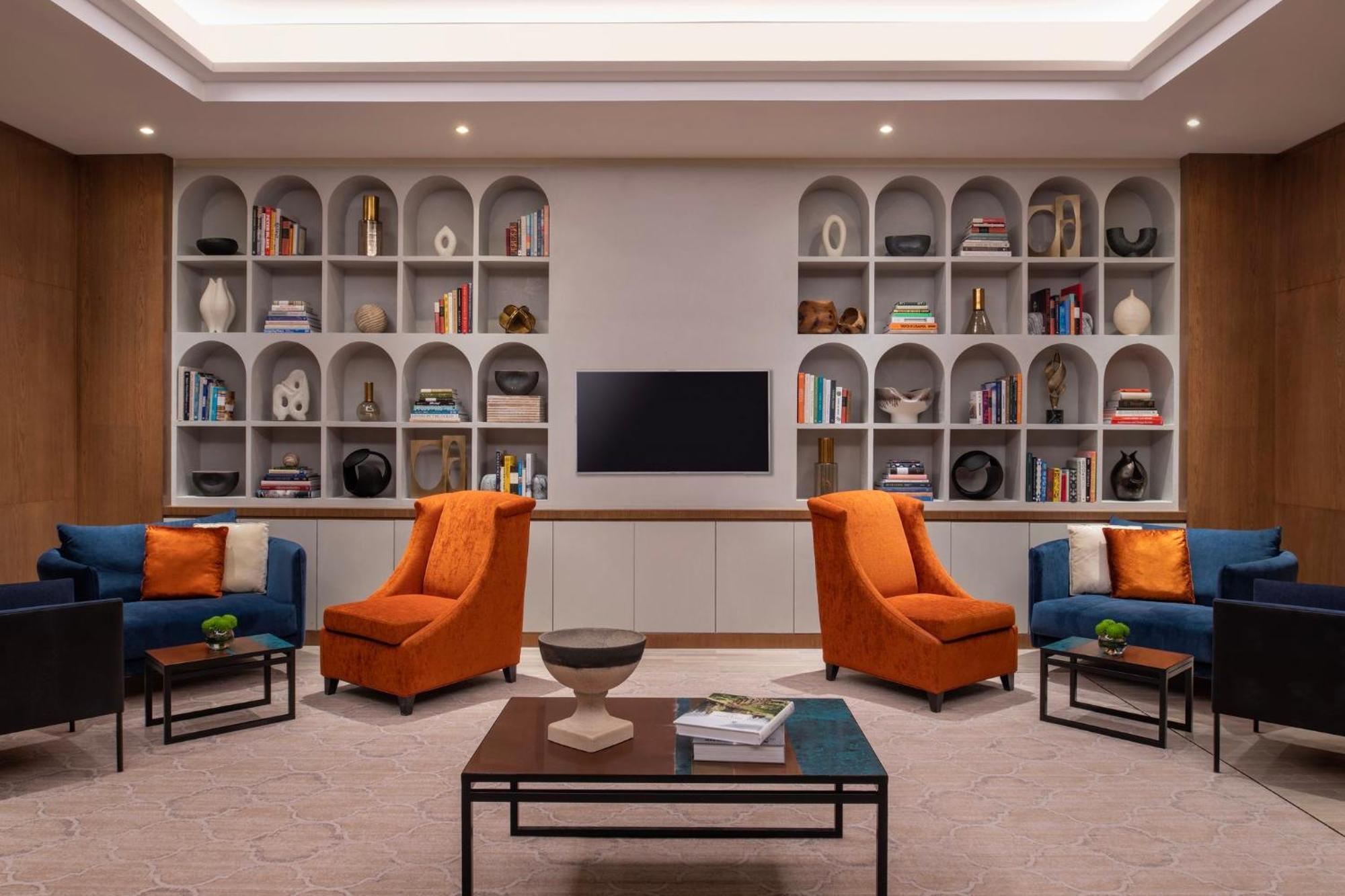 Abesq Doha Hotel And Residences, An Ihg Hotel 외부 사진 Library