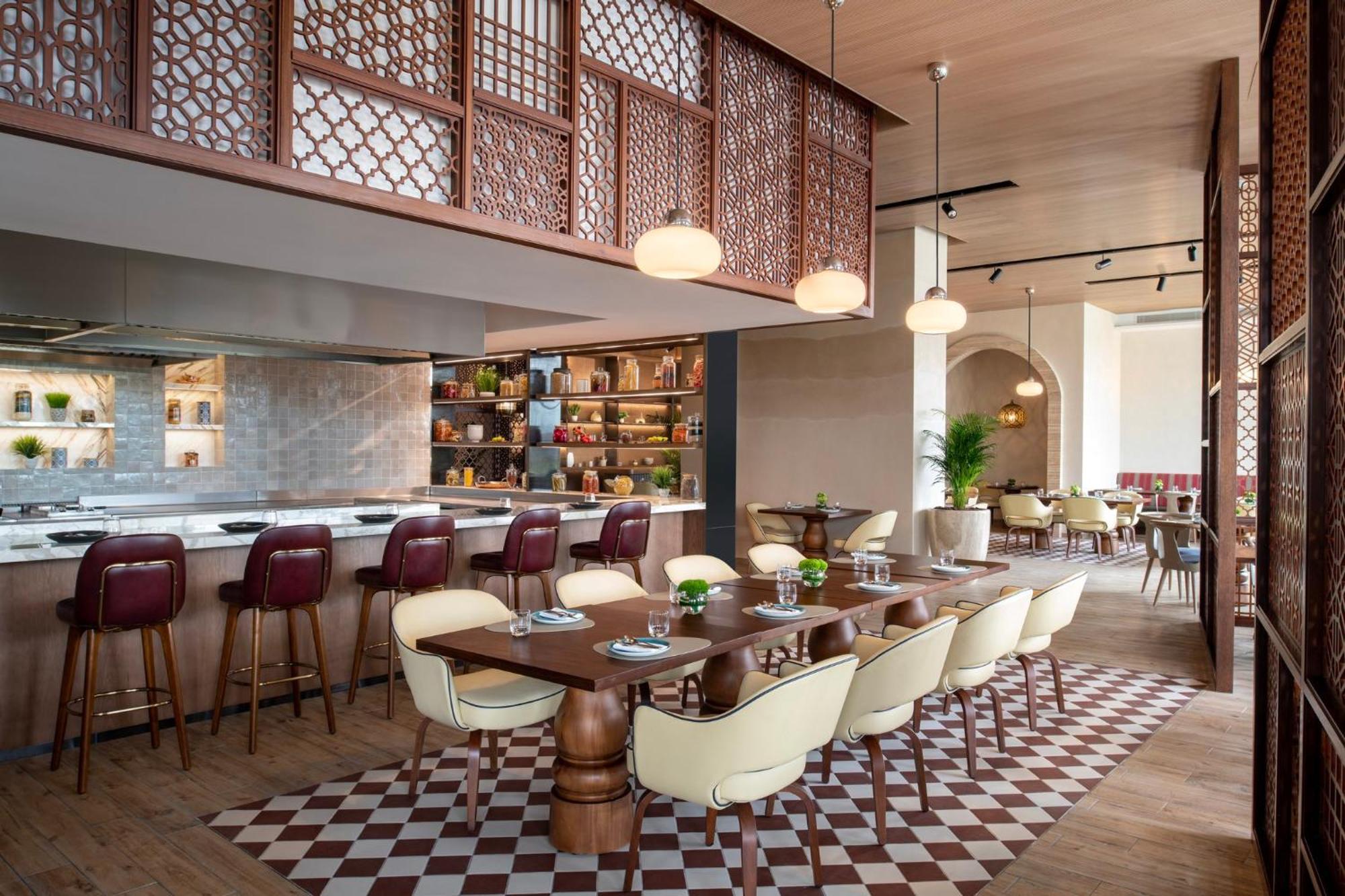 Abesq Doha Hotel And Residences, An Ihg Hotel 외부 사진 The restaurant